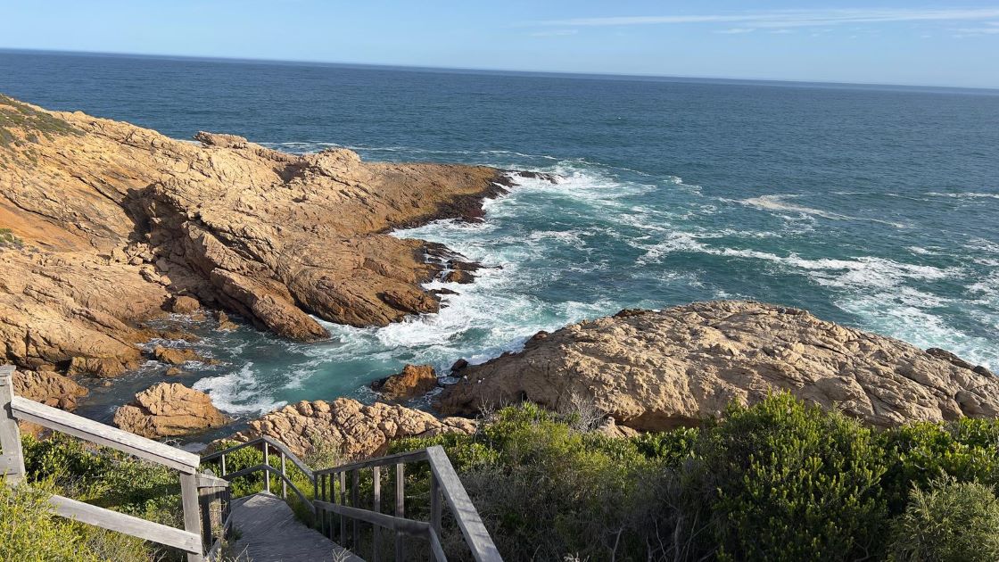 The Essence - Book your Luxury Holiday Stay at Oubaai in  Herolds Bay